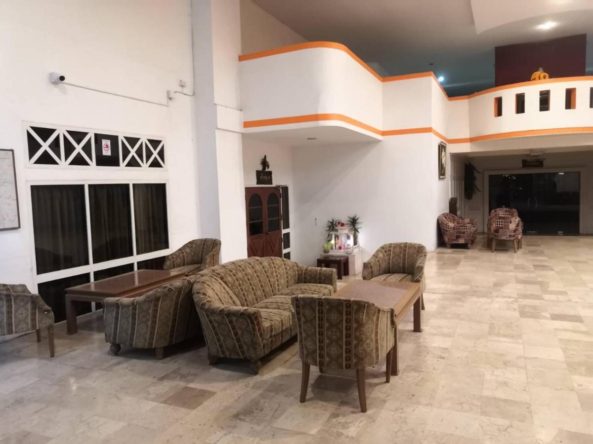 Supanich Condo Opposite The Train Station Chiangmai - Chiang Mai — Photos 3